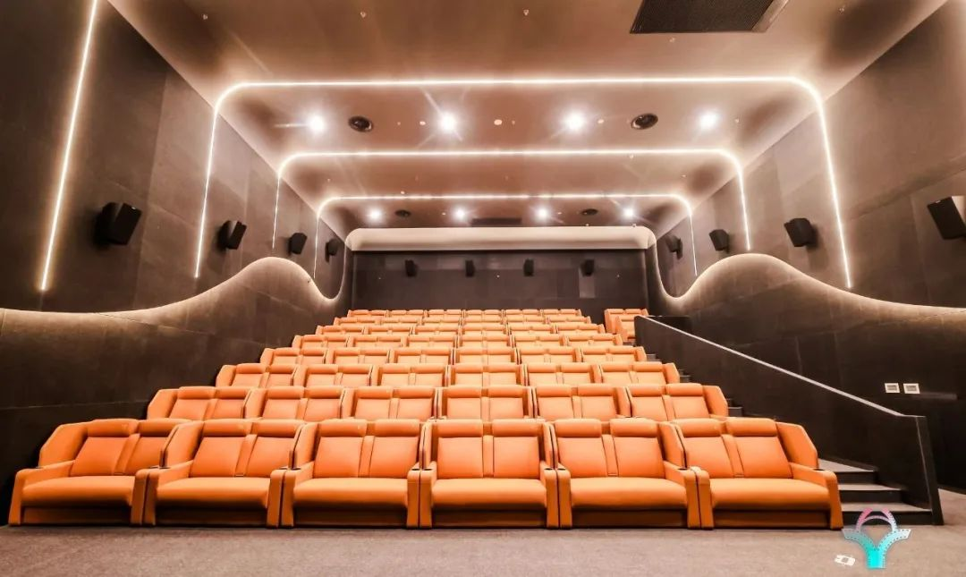 天下首家全高帧 LED 影院—中原平博影戏中心正式完工